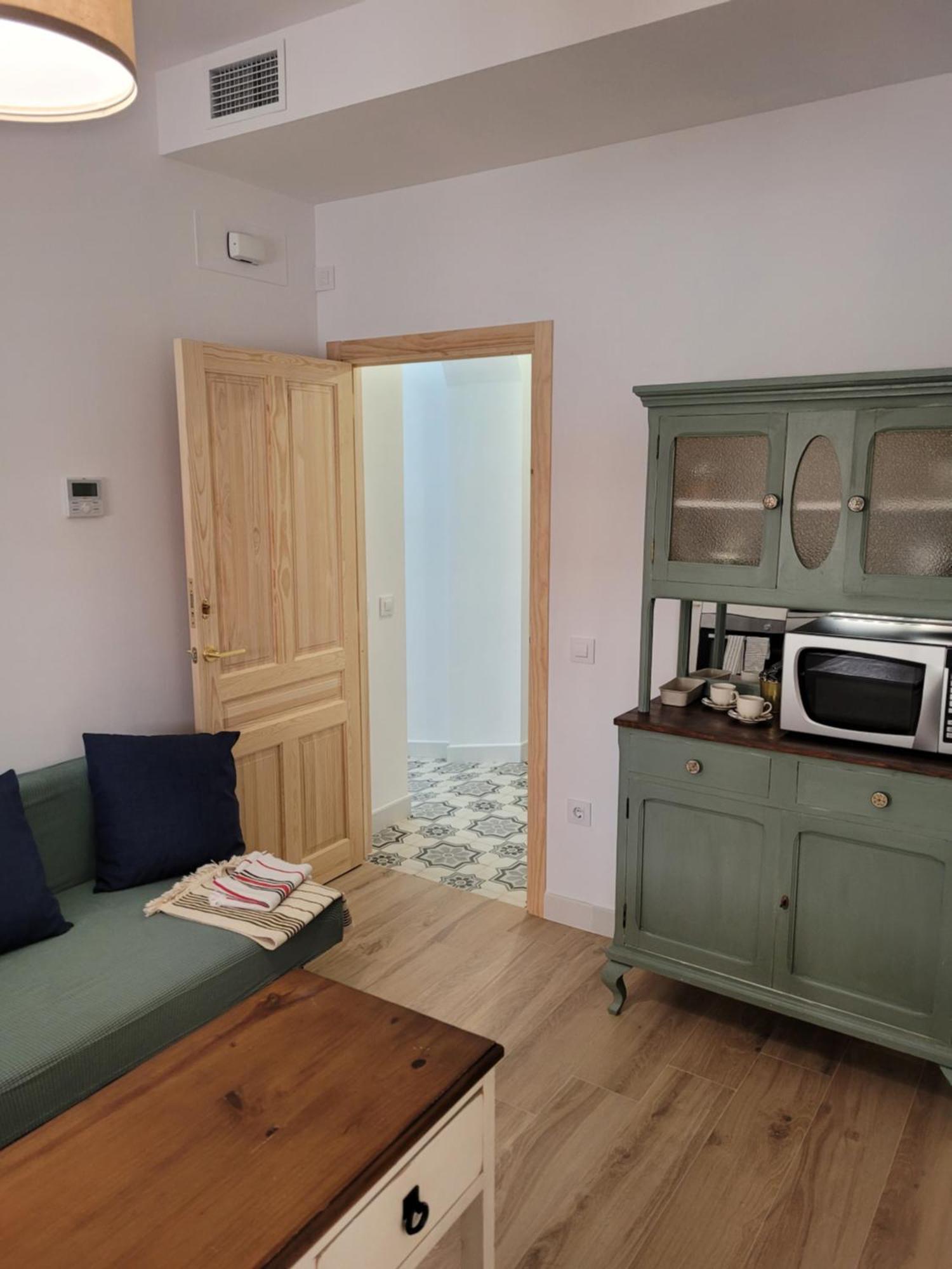 Apartamento Con Wifi, Patio Y Garaje Privado Alcalá de Guadaira Exterior foto