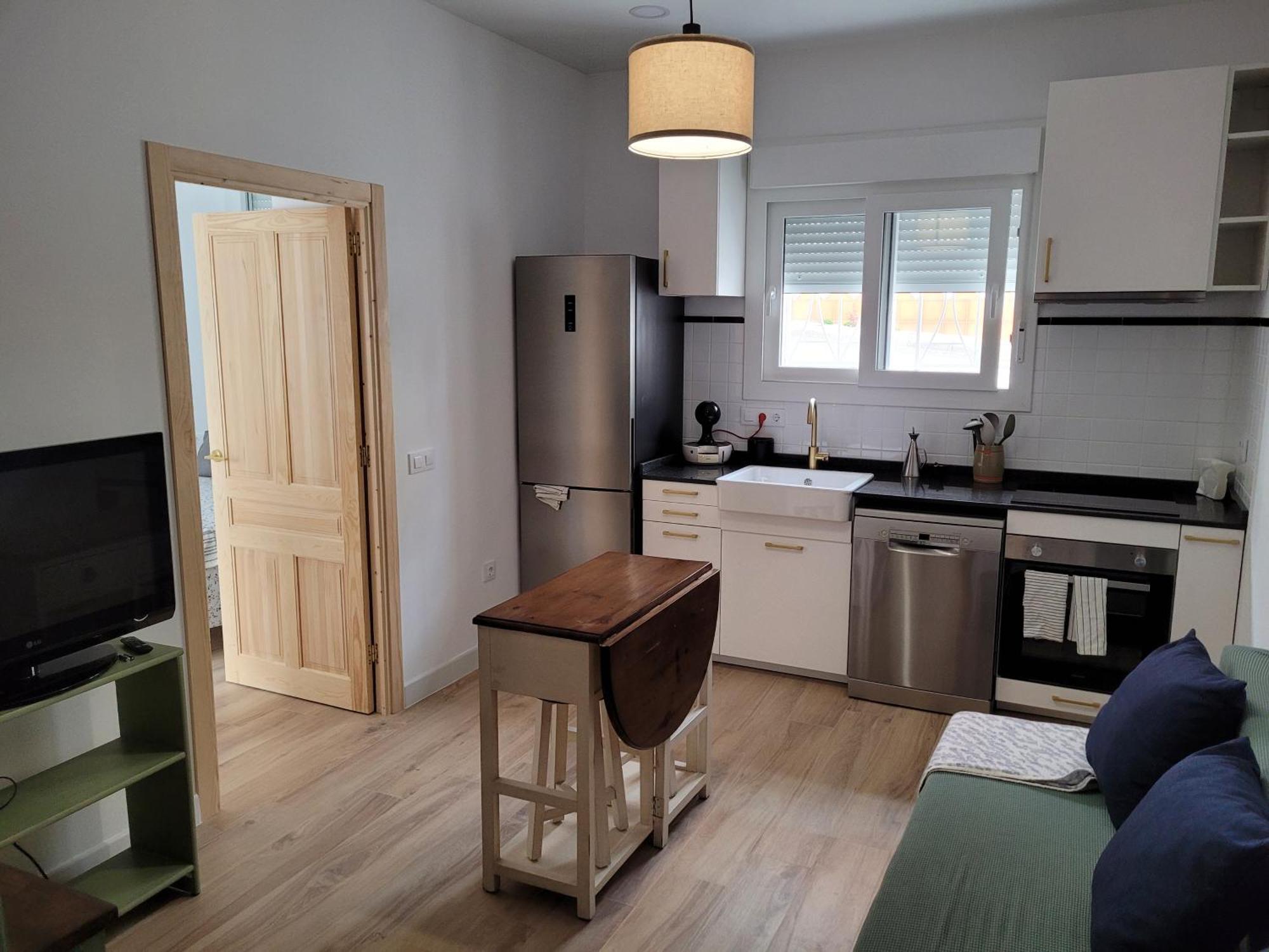 Apartamento Con Wifi, Patio Y Garaje Privado Alcalá de Guadaira Exterior foto